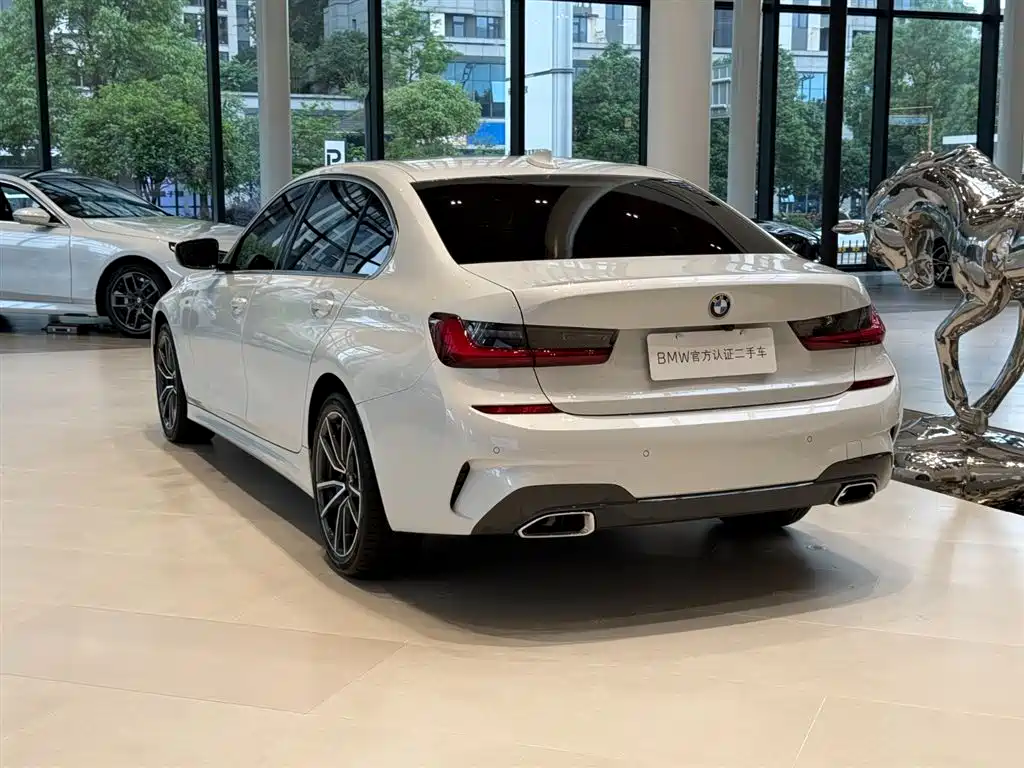 BMW 3 Series 2022