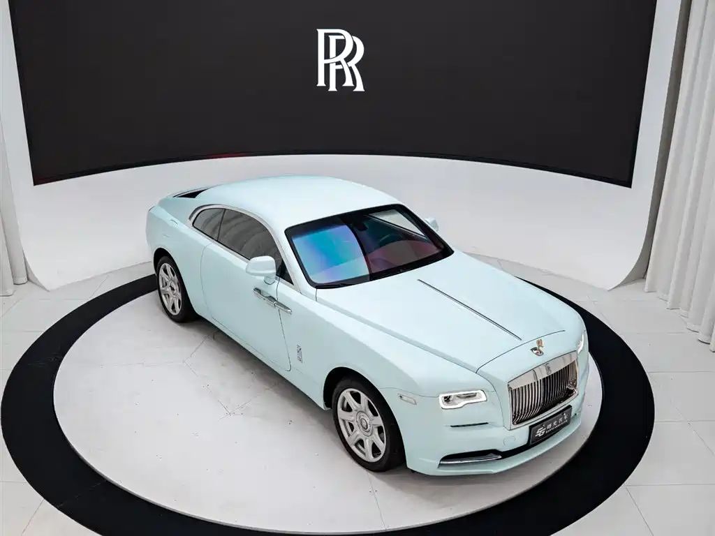 Rolls-Royce Phantom 2017 — фото 19