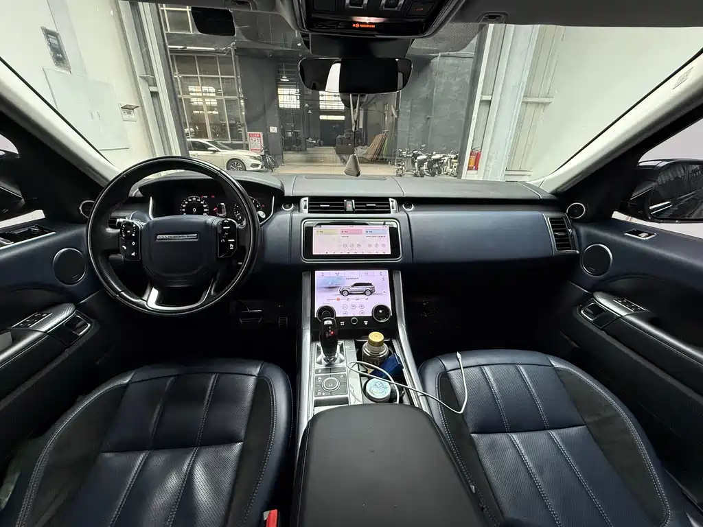 Land Rover Sport 2018 — фото 12