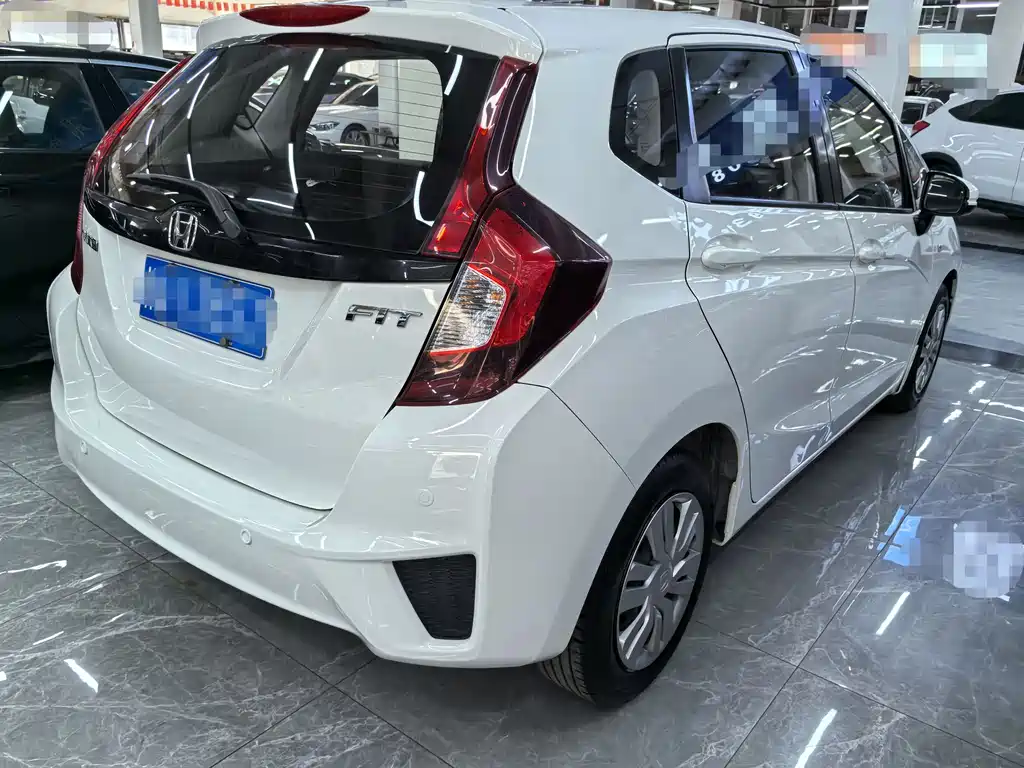 Honda Fit 2017 — фото 6
