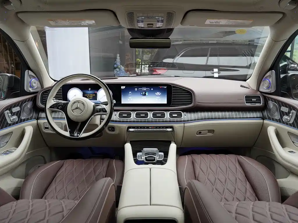 Mercedes-Benz GLS — фото 16