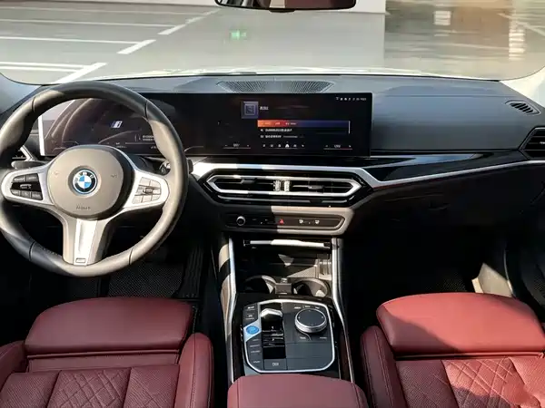 BMW i3 2024