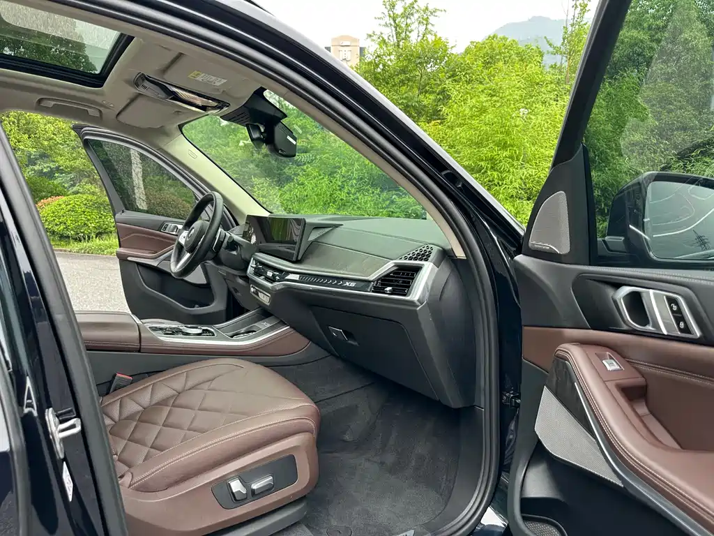 BMW X5 2023 — фото 11