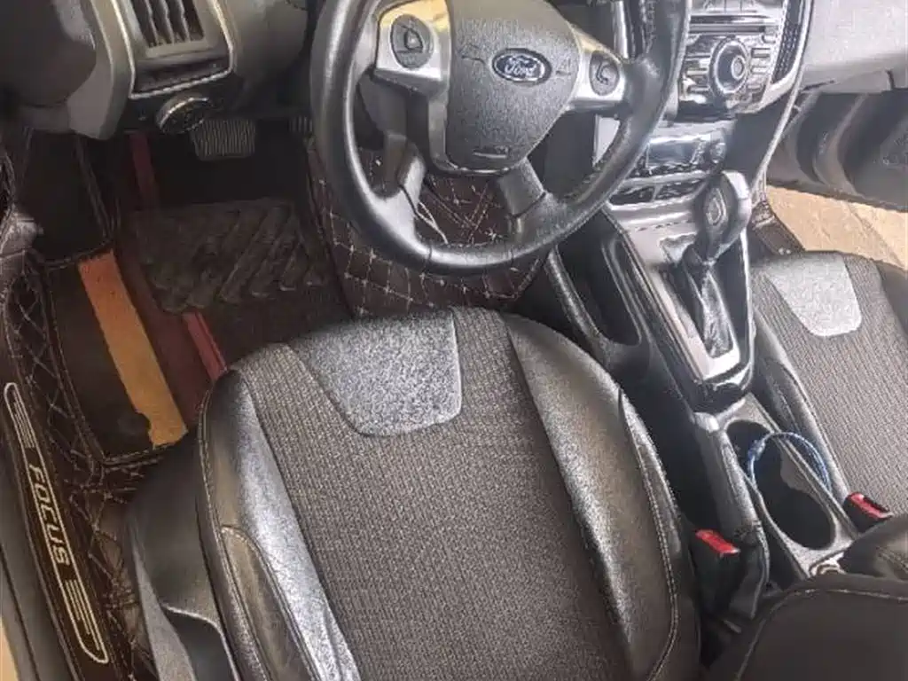 Ford Focus 2015