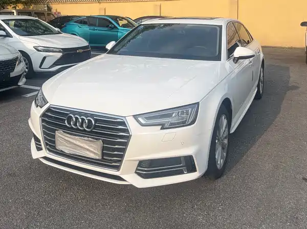 Audi A4L 2019