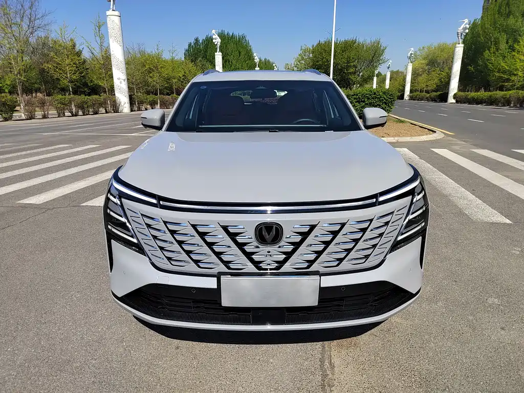 Changan CS75 PLUS 2024 — фото 2