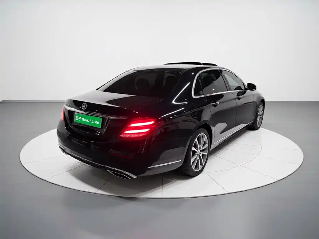 Mercedes-Benz E-Class 2019 — фото 4