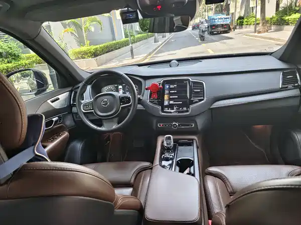 Volvo XC90 2021