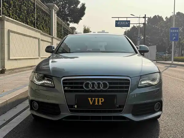 Audi A4L 2010