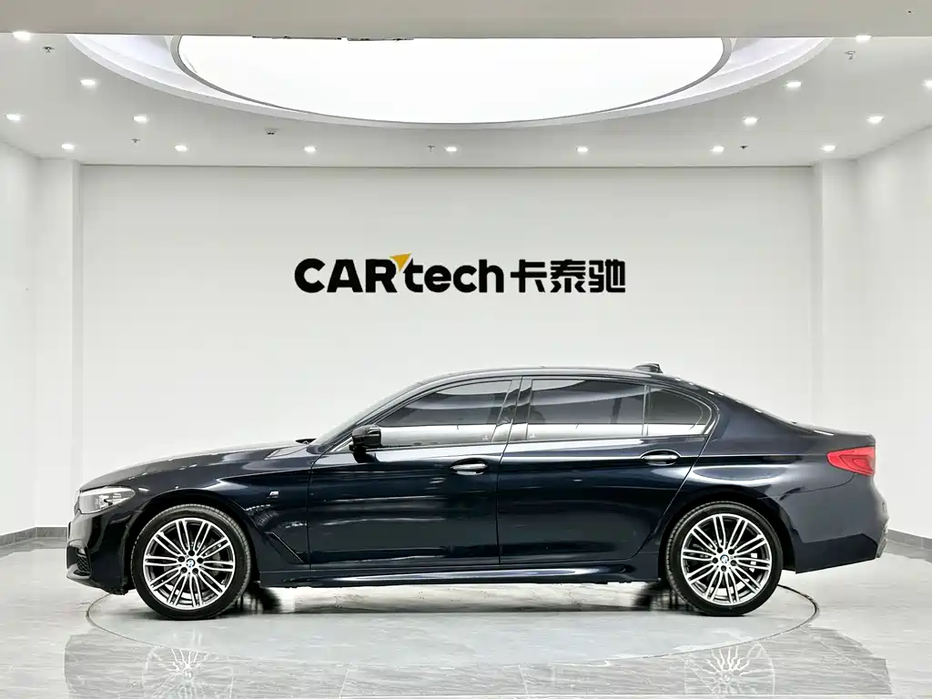 BMW 5 Series 2018 — фото 4