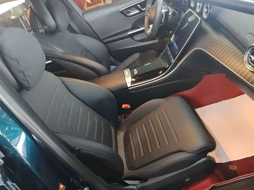 Mercedes-Benz C-Class 2023 — фото 25