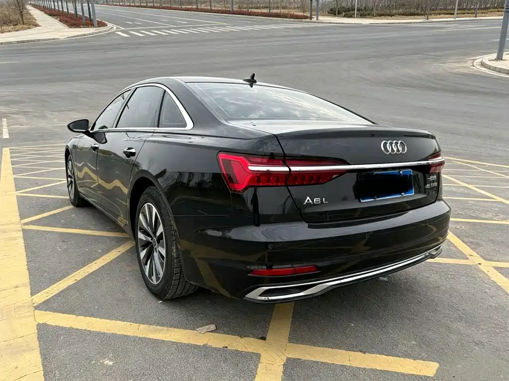 Audi A6L 2023 — фото 2