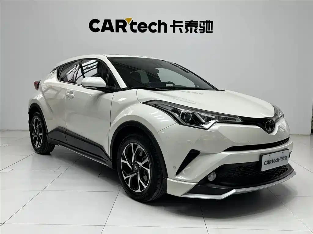 Toyota C-HR 2019 — фото 3