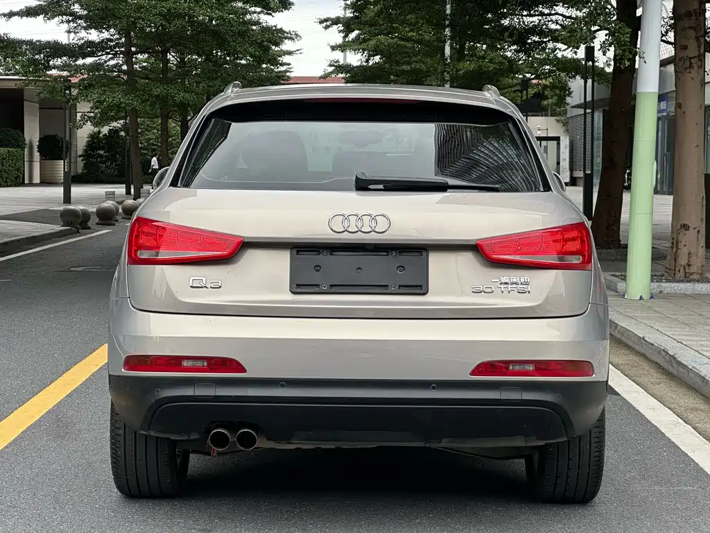 Audi Q3 2015 — фото 43