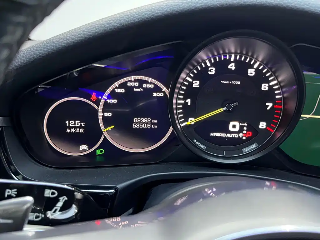 Porsche Panamera Hybrid 2020 — фото 11