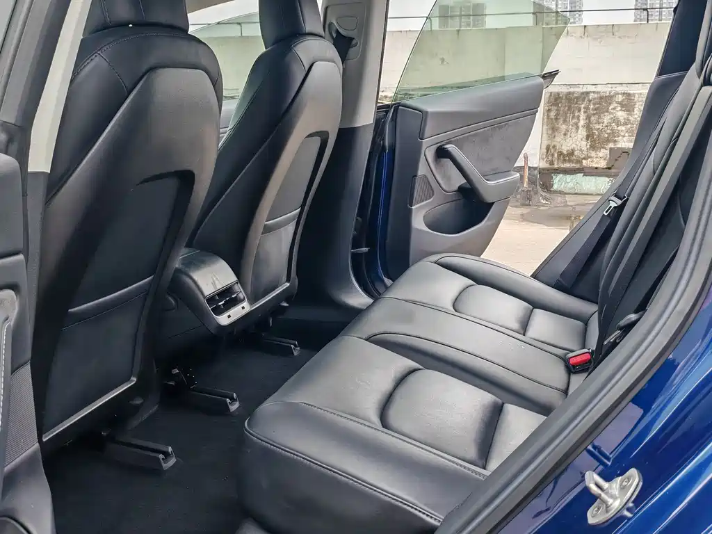Tesla Model 3 2019 — фото 10