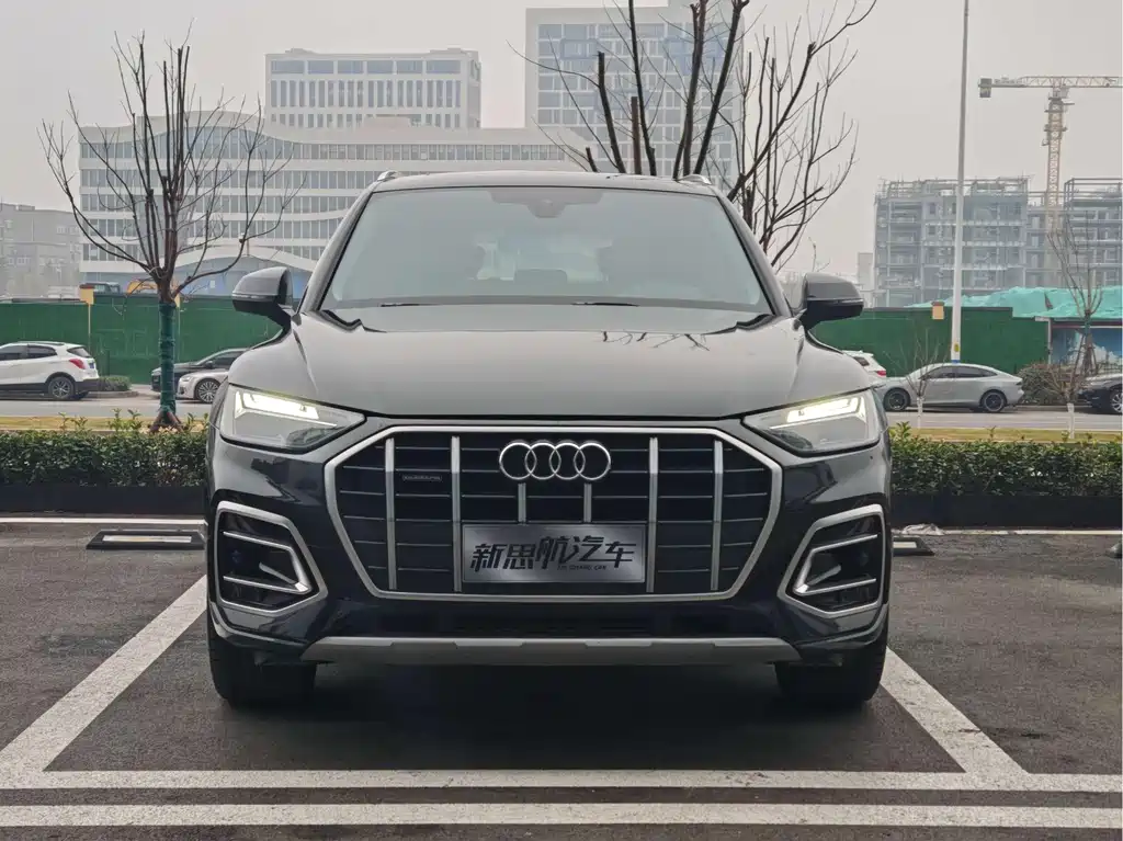 Audi Q5L 2022 — фото 2