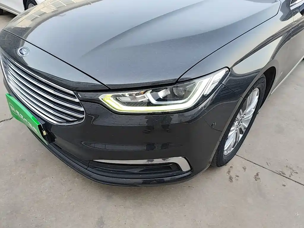Ford Taurus 2019 — фото 24