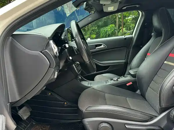 Mercedes-Benz A-Class 2014