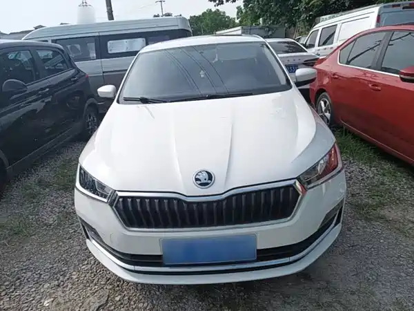 Skoda Rapid Spaceback 2020