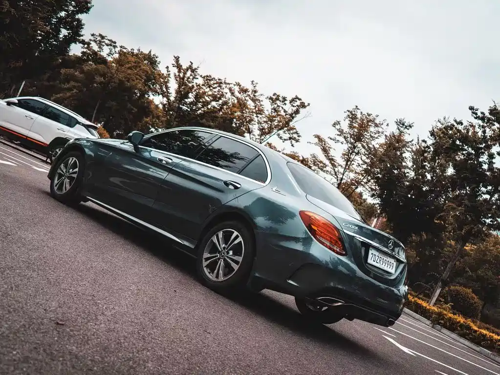 Mercedes-Benz C-Class 2018