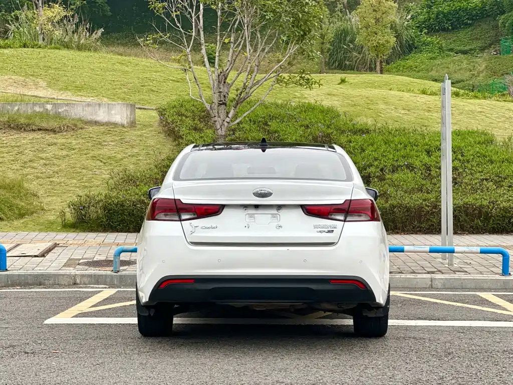 Kia K4 2018 — фото 11