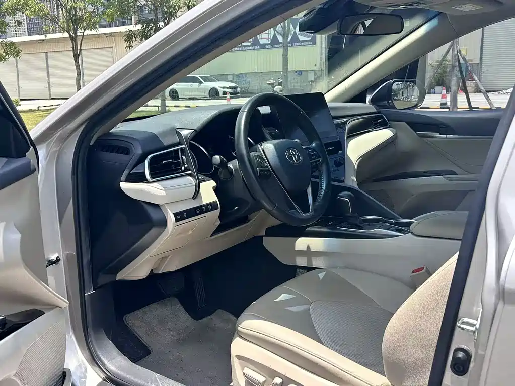 Toyota Camry 2021