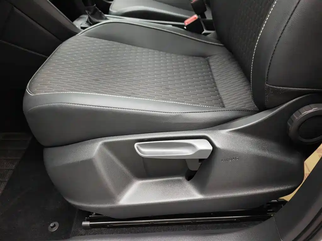 Volkswagen Tiguan L 2017 — фото 20