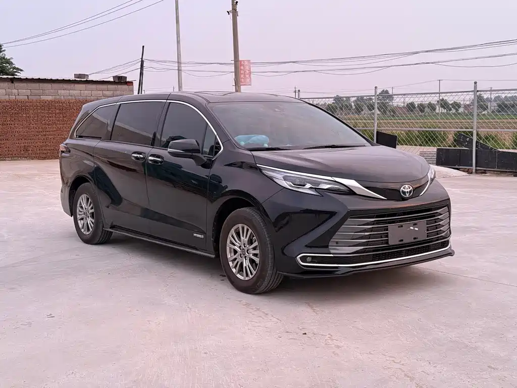 Toyota Sienna 2026