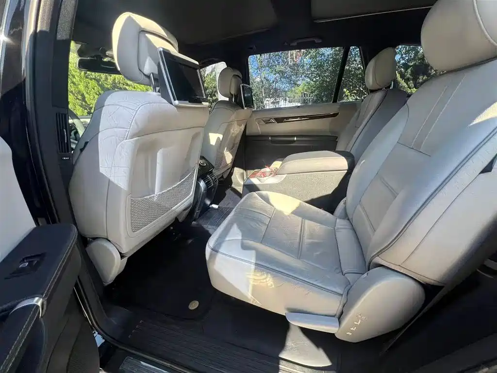 Mercedes-Benz R-Class 2011