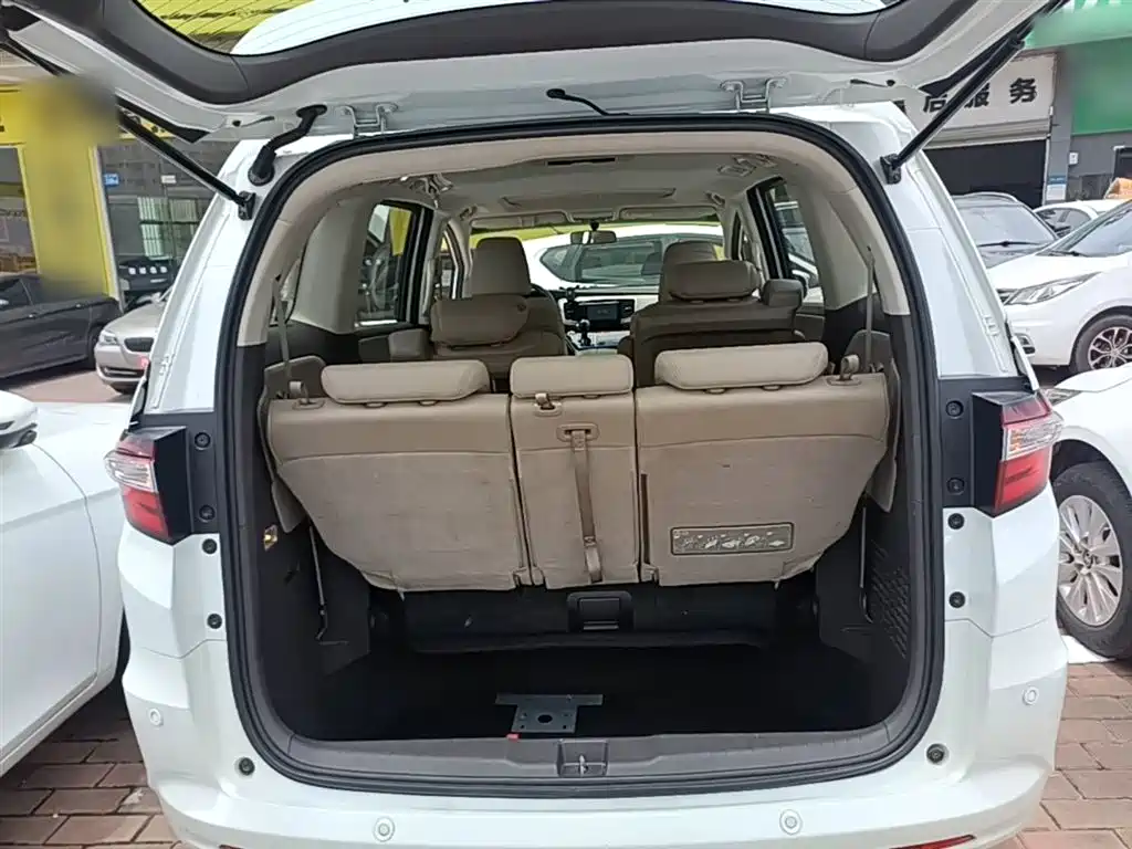 Honda Odyssey 2018 — фото 19