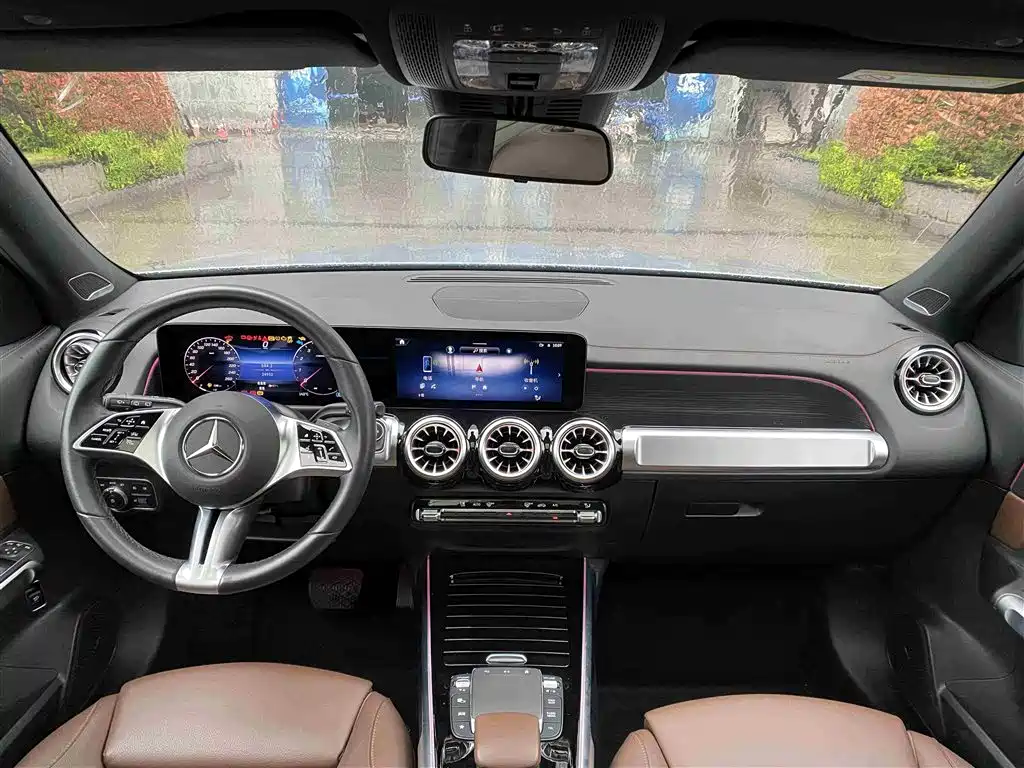 Mercedes-Benz GLB 2023 — фото 4