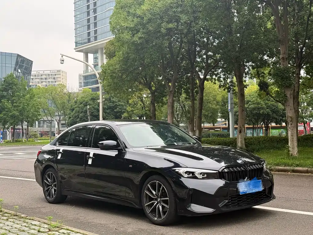 BMW 3 Series 2022
