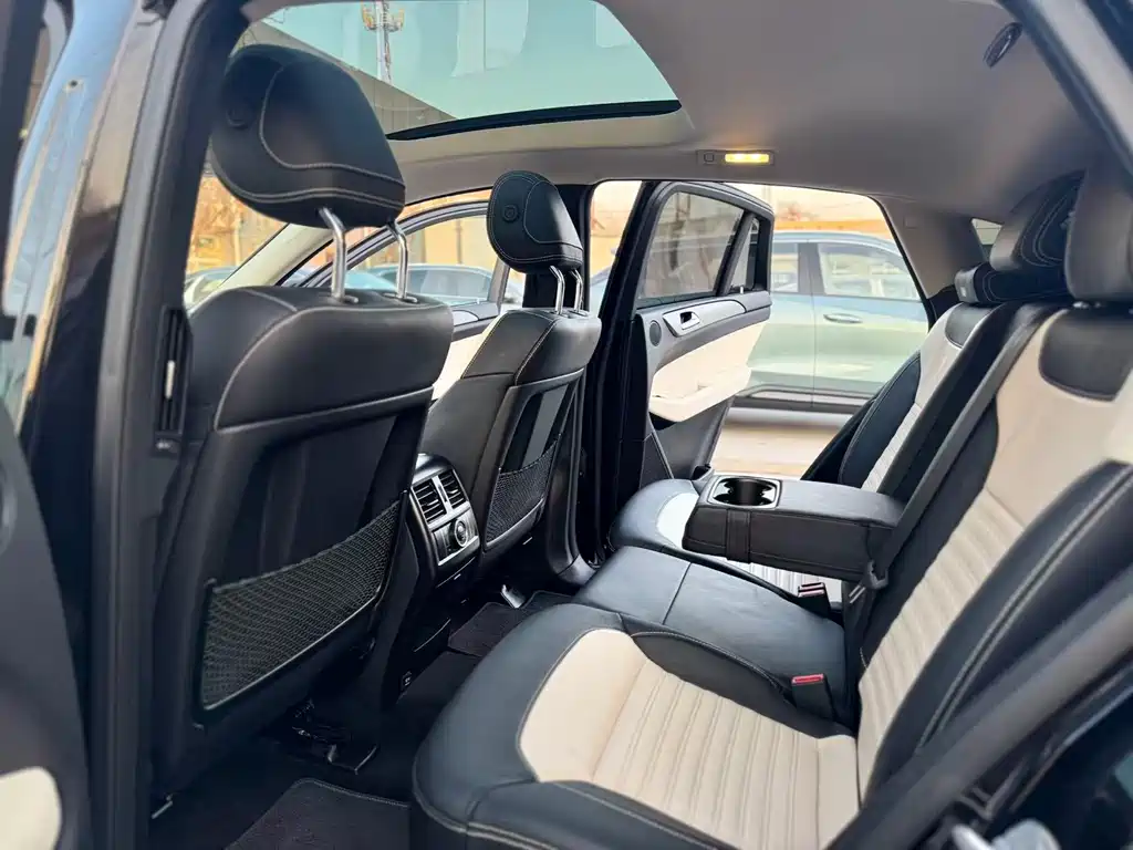 Mercedes-Benz GLE Coupe AMG 2018 — фото 12
