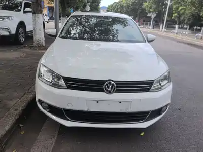 Volkswagen Sagitar 2015