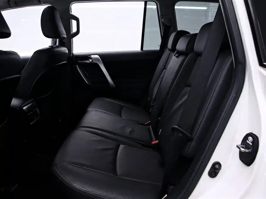 Toyota Prado 2017 — фото 14