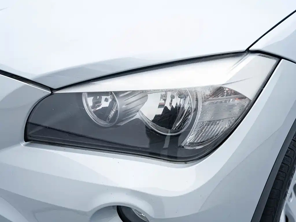 BMW X1 2013 — фото 9