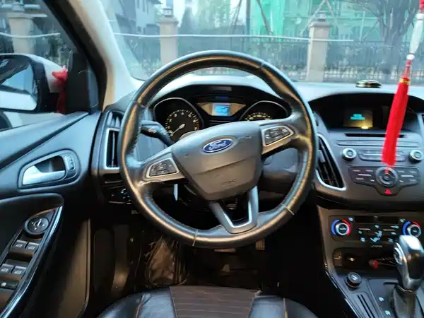 Ford Focus 2015