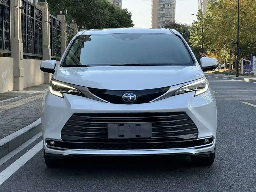 Toyota Sienna 2022