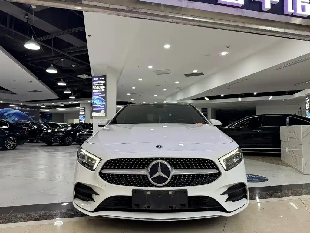 Mercedes-Benz A-Class 2020 — фото 3