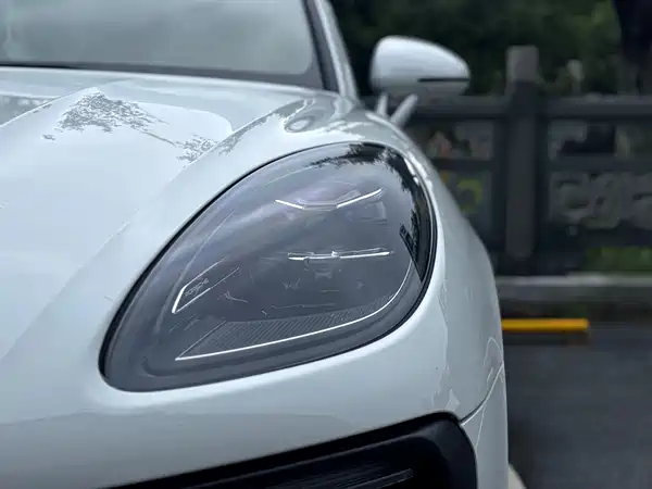 Porsche Macan 2022