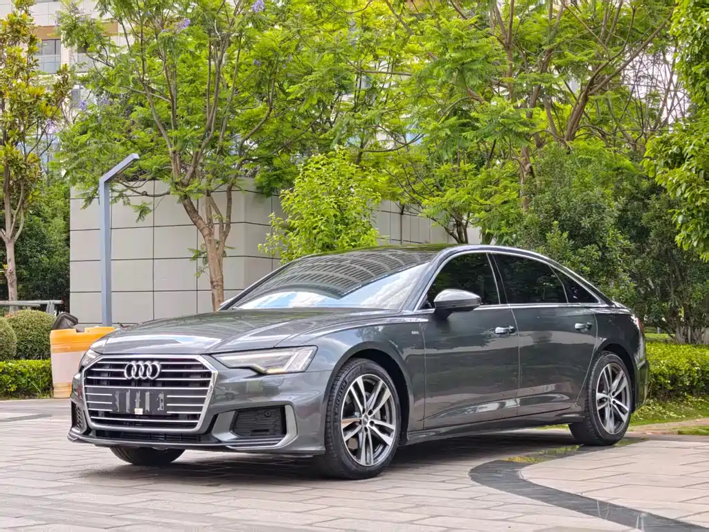 Audi A6L 2019 — фото 1