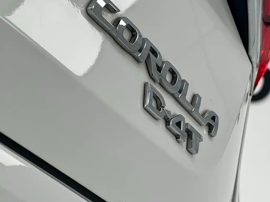 Toyota Corolla 2023 — фото 17