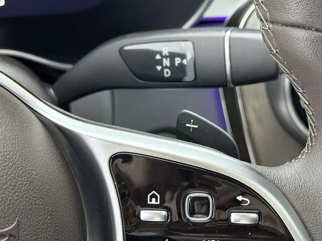 Mercedes-Benz GLC 2020 — фото 20
