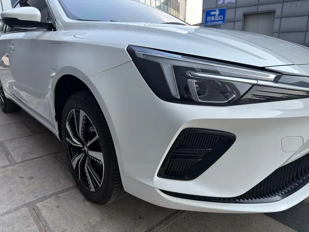Roewe Feifan ER6 2022 — фото 12