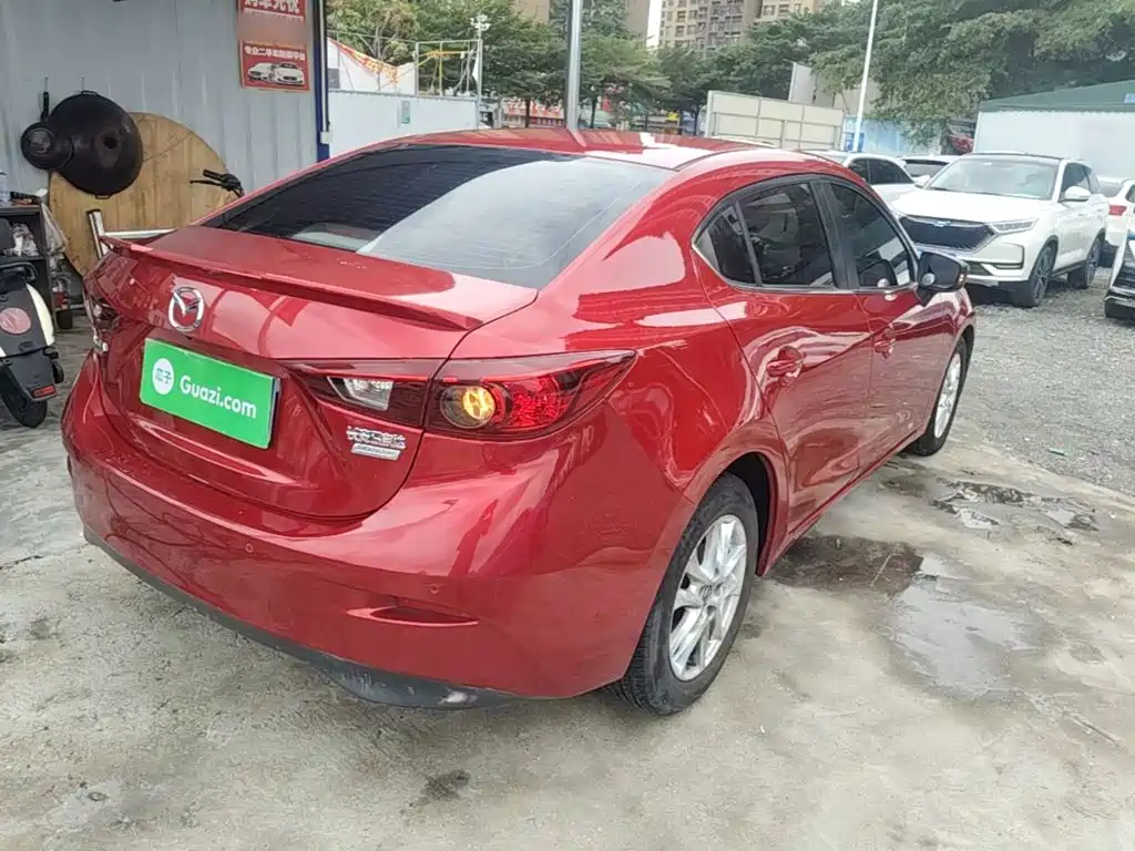 Mazda 3 Axela 2016