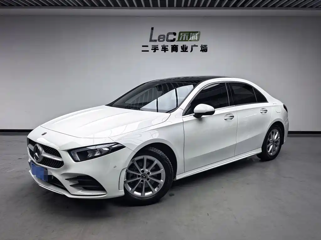 Mercedes-Benz A-Class 2023 — фото 22