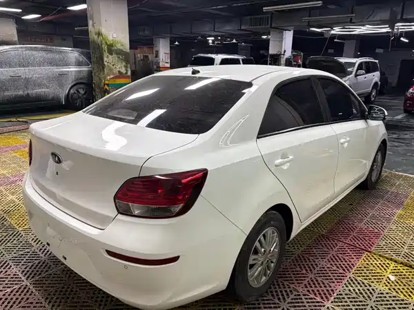 Kia Pegas 2019