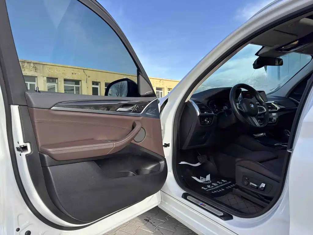 BMW X3 2020 — фото 13