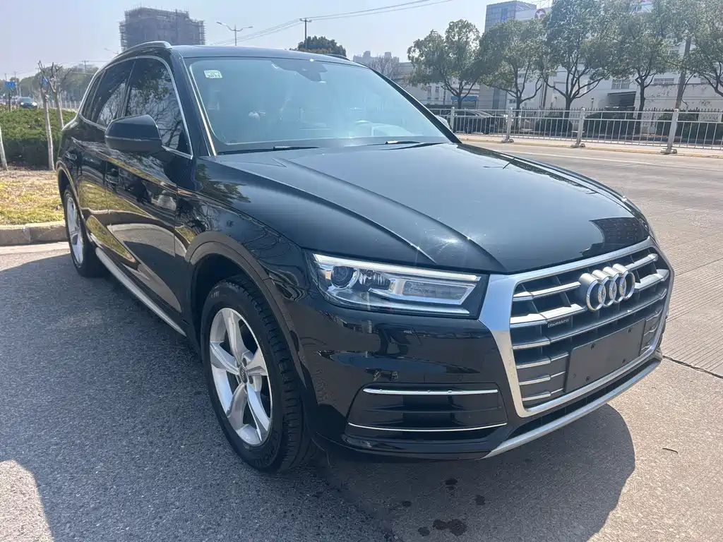 Audi Q5L 2019